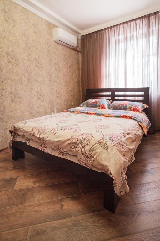 Best Apartments On Deribasovskoy Odessa Luaran gambar