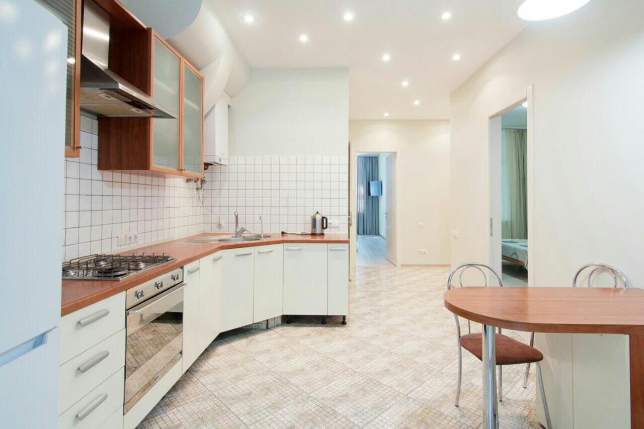 Best Apartments On Deribasovskoy Odessa Luaran gambar